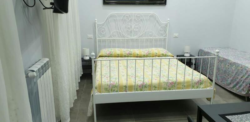 נאפולי B&B La Citta Partenopea מראה חיצוני תמונה